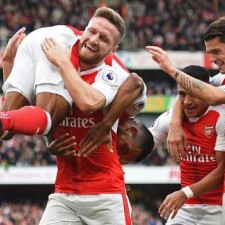 Domaći dres Arsenala počinje prodavati